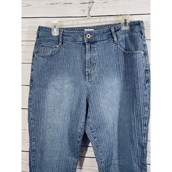 Carolina Blues Jeans Womens Sz 30” x 27” Funky Textured Blue Straight Leg Ladies - Picture 2 of 8